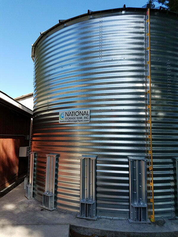 Water storage tank