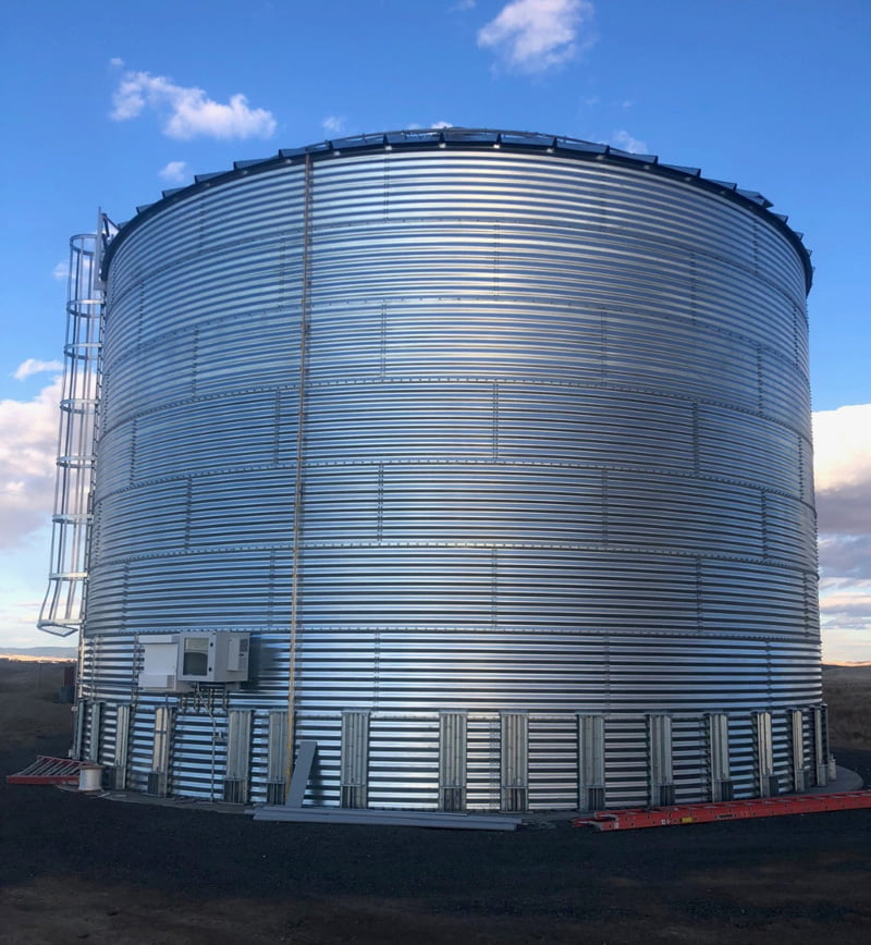Water storage tank