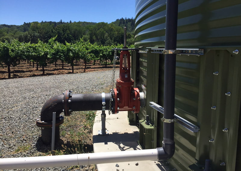 Water storage tank